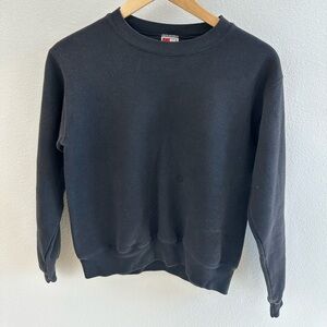 Energy Zone Black Crewneck Sweater Classic Style